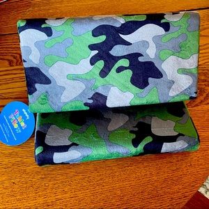 NWT Camo Iscream Tablet Pillow
